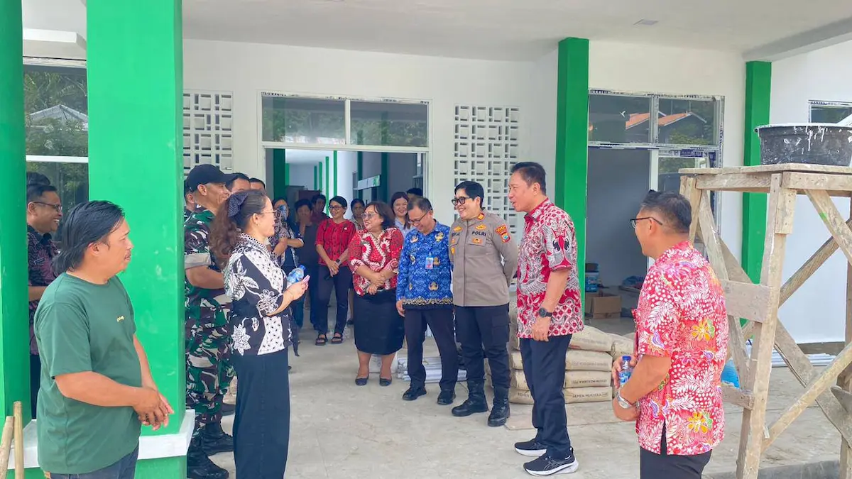 Bupati Minahasa Selatan Franky Donny Wongkar melakukan peninjauan pembangunan Puskesmas Motoling Barat bersama jajaran pemerintah daerah sulutviral.info