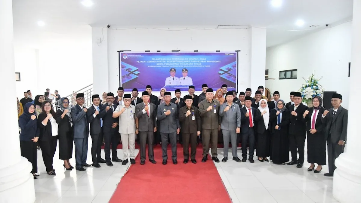 Foto bersama Bupati Oskar Manoppo dan pejabat dilantik di Boltim sulutviral.info