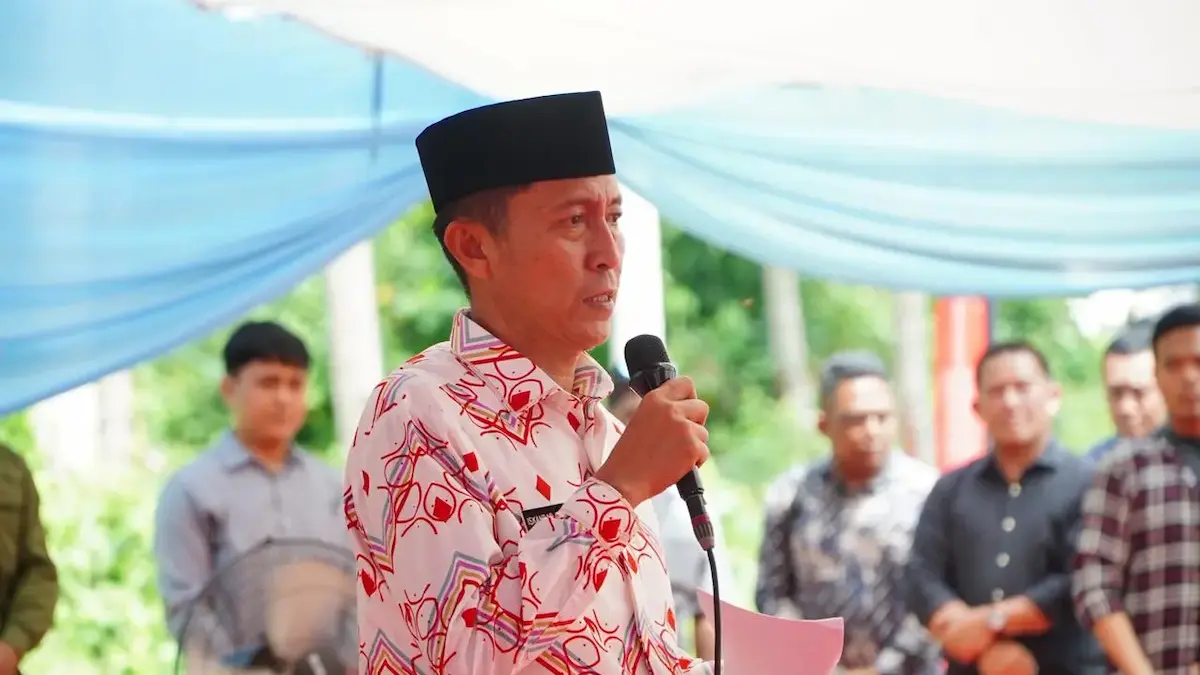 Bupati Iskandar Kamaru beri sambutan di Huntap Modisi Bolsel sulutviral.info