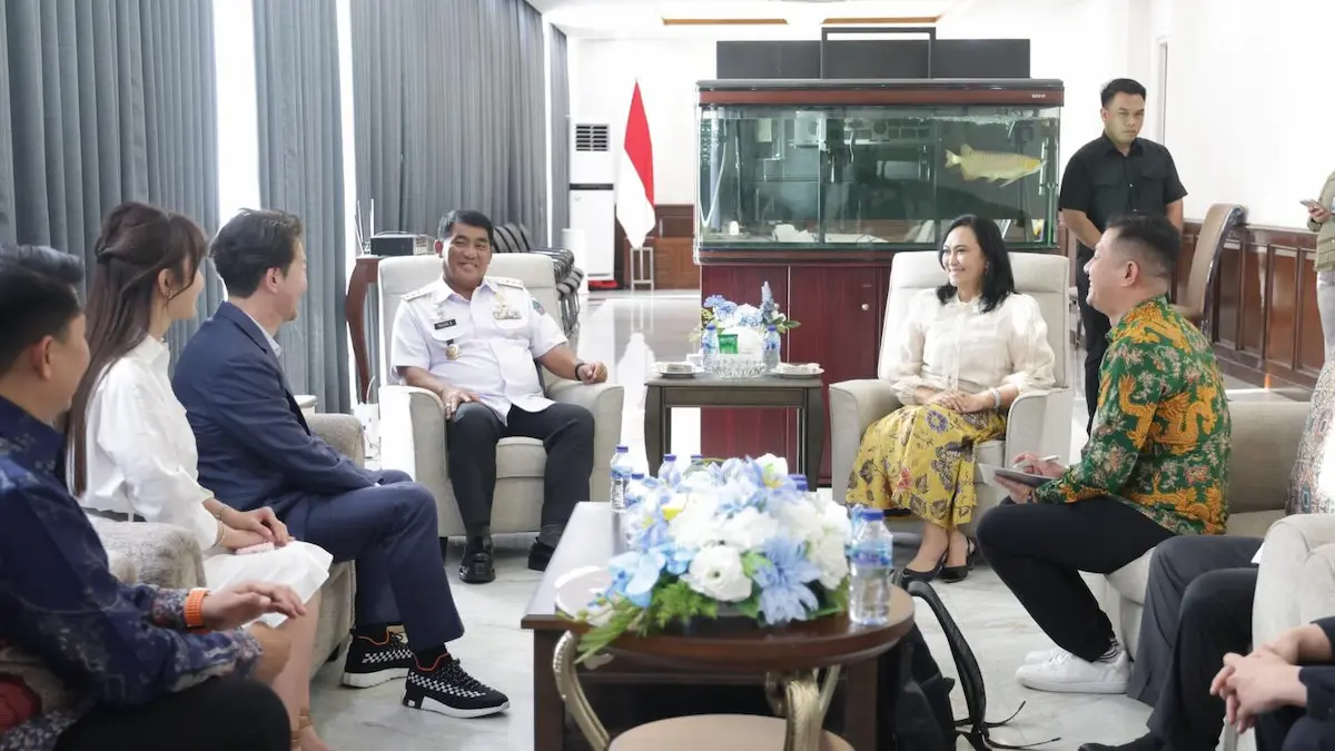 Gubernur Yulius Selvanus berdiskusi dengan INA Grup di Manado sulutviral.info