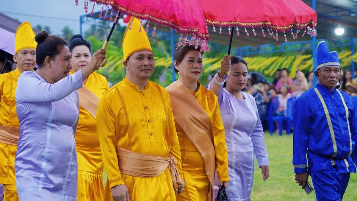 Prosesi penyambutan adat Tulude Poigar Bolmong 2026 sulutviral.info
