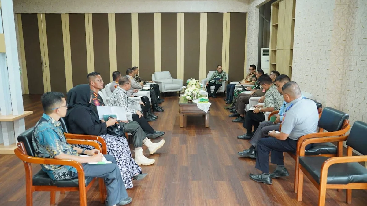 rapat forkopimda bolmong bersama pimpinan daerah bahas stabilitas wilayah