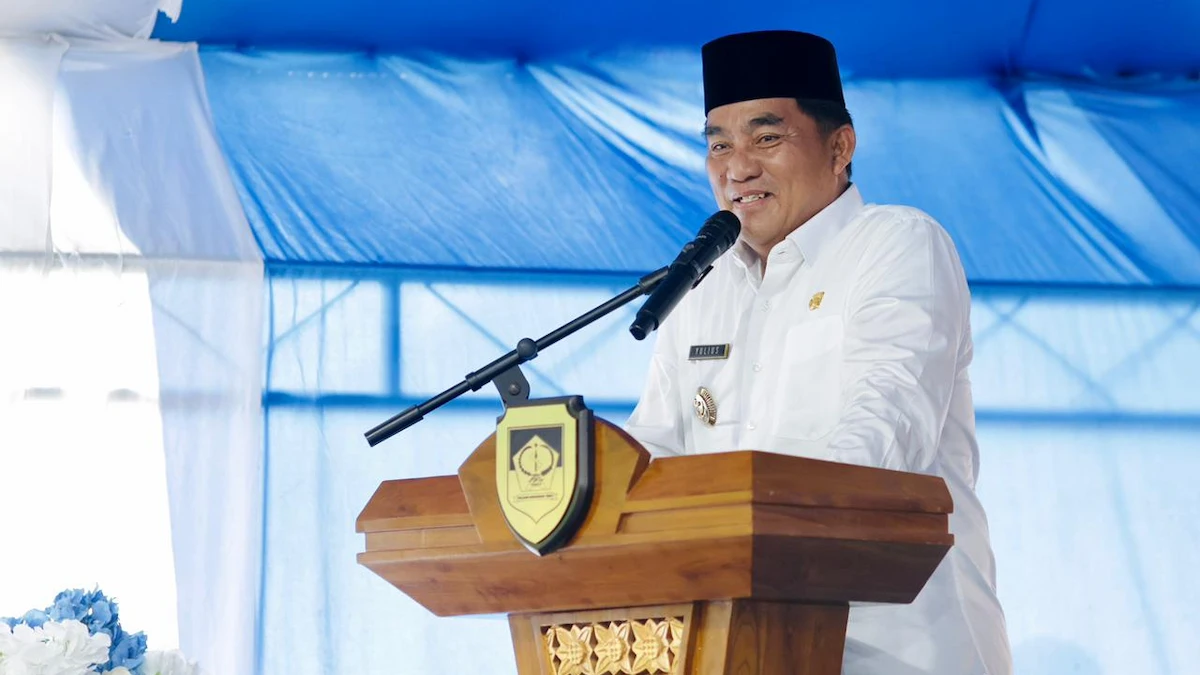 Gubernur Yulius Selvanus menyampaikan sambutan Safari Ramadan di Bolaang Mongondow Timur